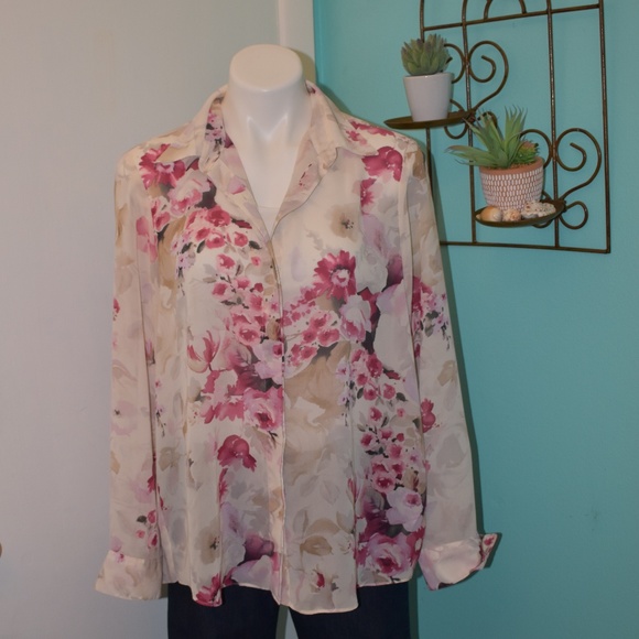 Chaps Ralph Women's Shirt Semi Sheer Back Pleated - Picture 3 of 6